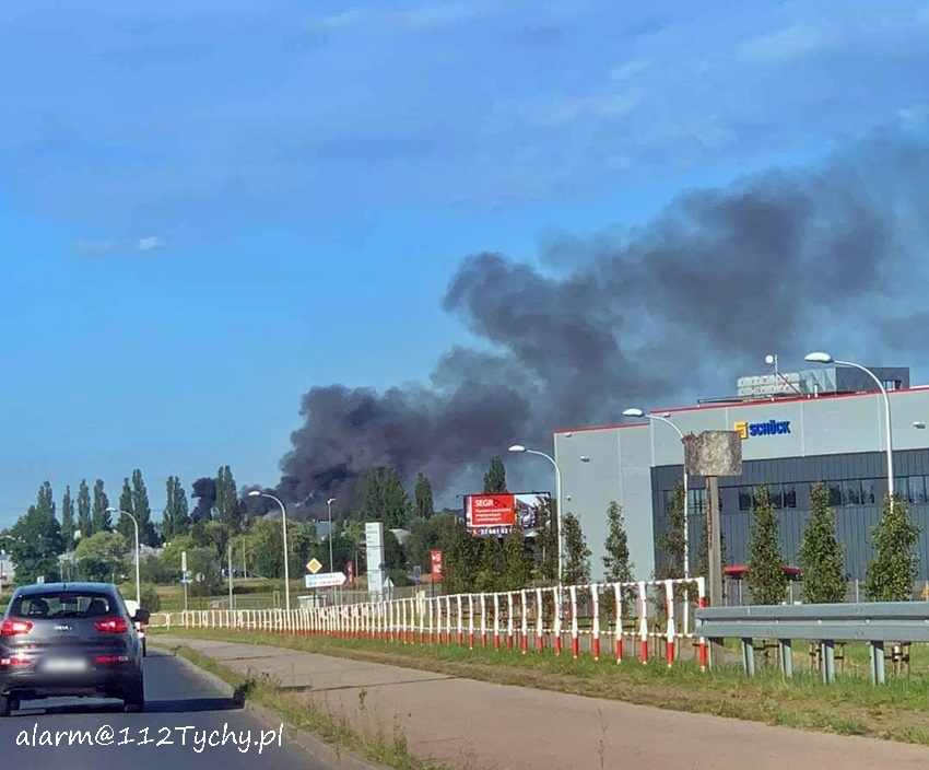 Pożar hali logistycznej