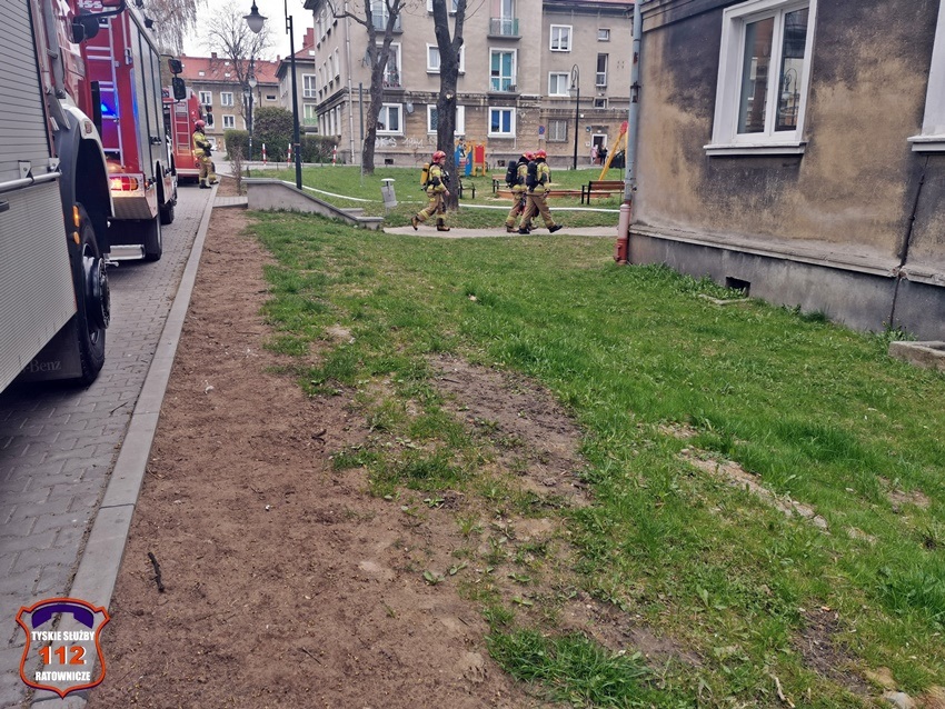 Pożar mieszkania na osiedlu A w Tychach1