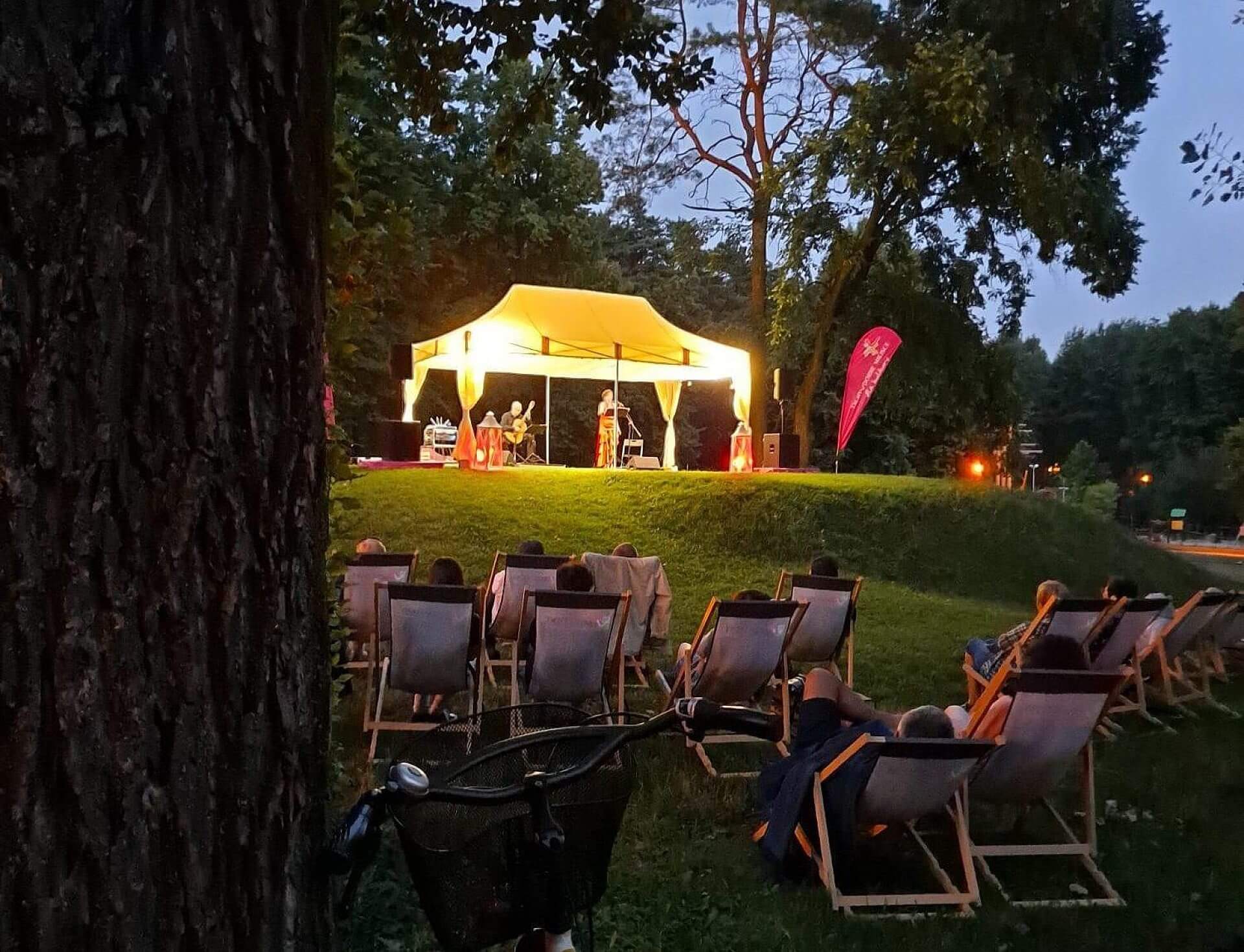 Muzyczne Wieczory nad Jeziorem Muzyczne Wieczory nad Jeziorem