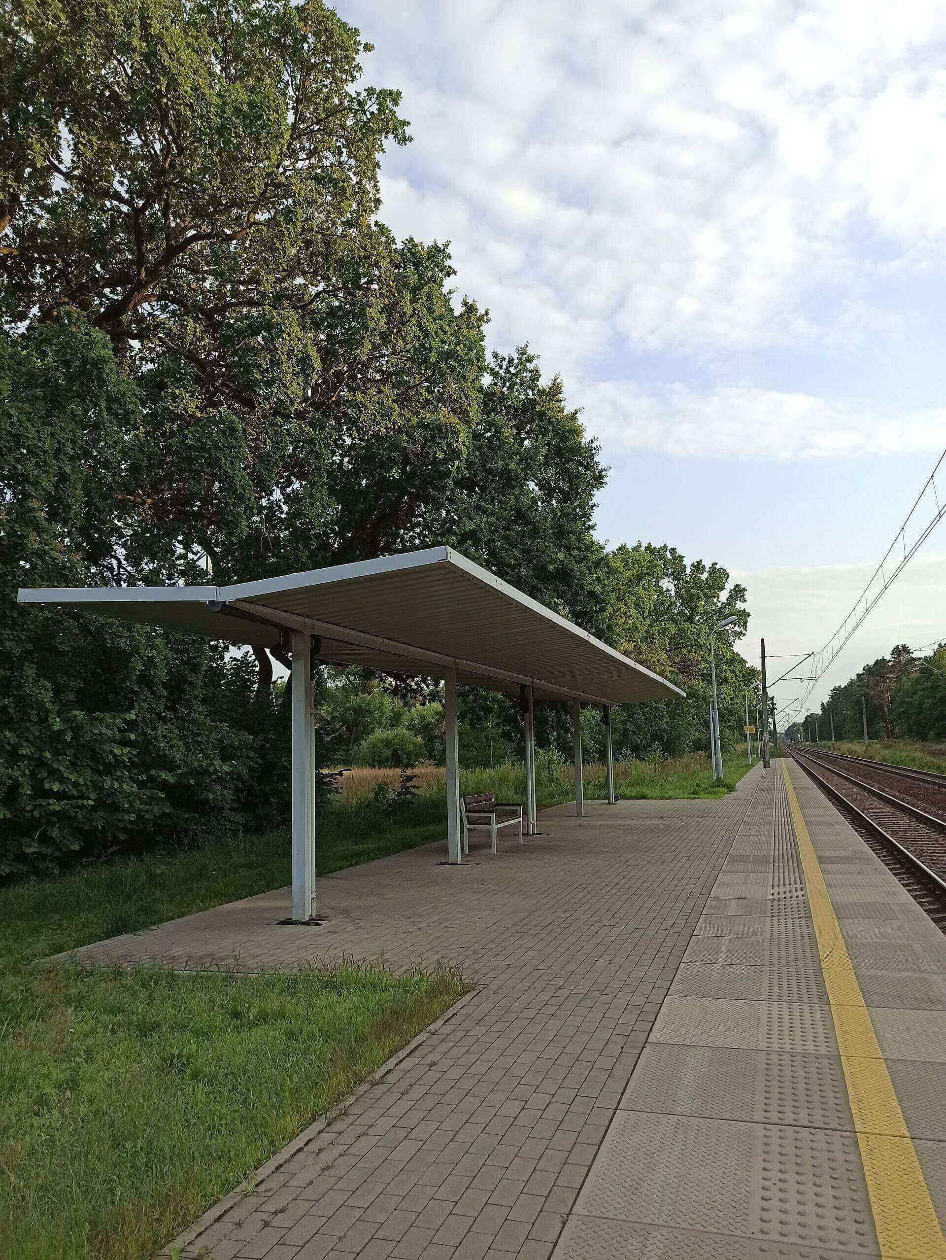 Peron PKP Tychy Żwaków Peron PKP Tychy Żwaków