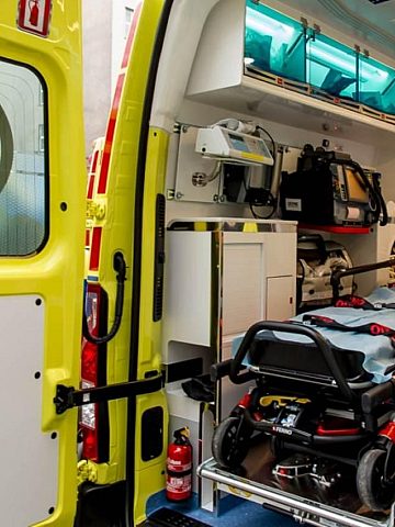 Nowe karetki dla WPR w Katowicach 12 Nowe karetki dla WPR w Katowicach 12