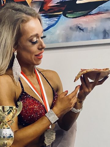 Karolina Kiszel medalistka IFBB w kategorii bikini fitness Karolina Kiszel medalistka IFBB w kategorii bikini fitness