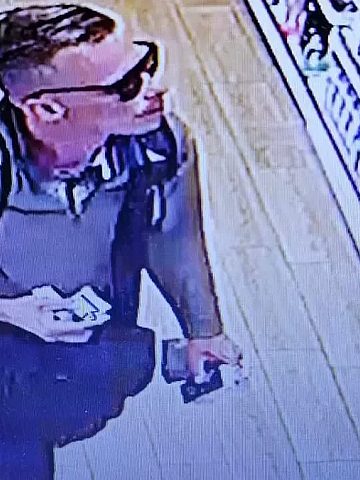 kradzież perfumy tychy rysopis 4 kradzież perfumy tychy rysopis 4