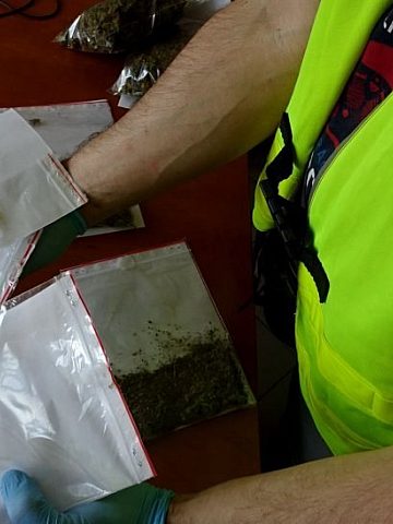 Narkotyki i środki farmaceutyczne, znalezione w Tychach Narkotyki i środki farmaceutyczne, znalezione w Tychach