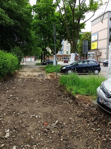 remontowany chodnik przy ul. Cyganerii remontowany chodnik przy ul. Cyganerii