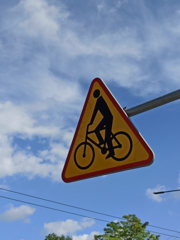 9-latek potrącony przez rowerzystkę. Policja szuka świadków 9-latek potrącony przez rowerzystkę. Policja szuka świadków