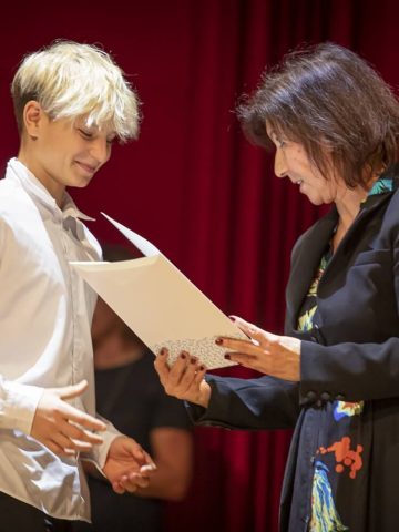 Nagrody dla wybitnych tyskich uczniów 2022/2023 2 Nagrody dla wybitnych tyskich uczniów 2022/2023 2