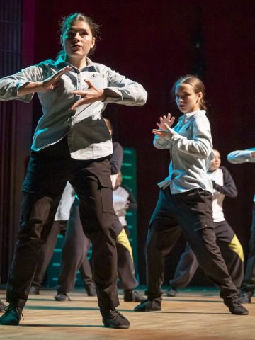 Nagrody dla wybitnych tyskich uczniów 2022/2023 2 Nagrody dla wybitnych tyskich uczniów 2022/2023 2