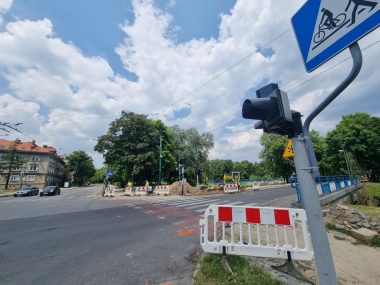 Skrzyżowanie Andersa i Burschego Skrzyżowanie Andersa i Burschego