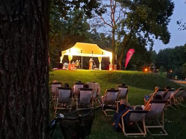 Muzyczne Wieczory nad Jeziorem Muzyczne Wieczory nad Jeziorem