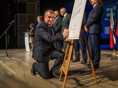 Prezydent Tychów Andrzej Dziuba Prezydent Tychów Andrzej Dziuba