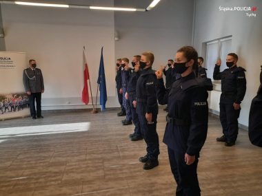 Oficjalne ślubowanie w tyskiej komendzie Oficjalne ślubowanie w tyskiej komendzie