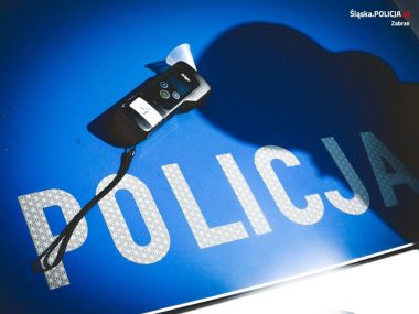 Spowodował kolizję na A4. Usiłował uciec, ale... Policjanci zatrzymali 34-latka, który spowodował kolizję na A4