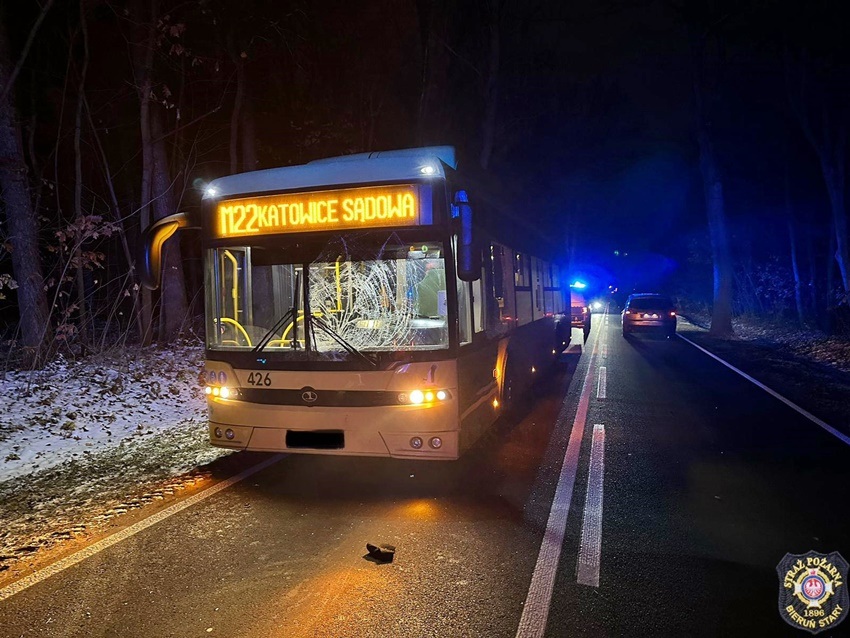 Wypadek z udziałem autobusa PKM Tychy