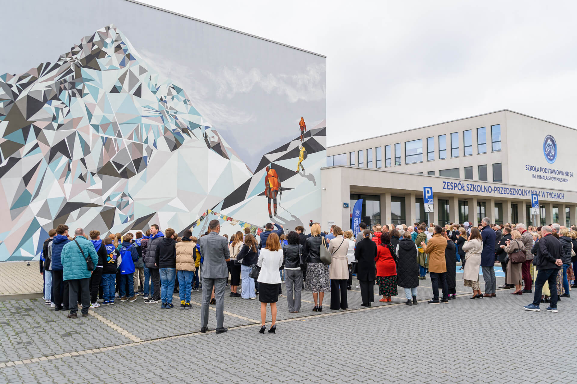 2025 10 BO otwarcie muralu himalaistów polskich fot W Chrzanowski 74