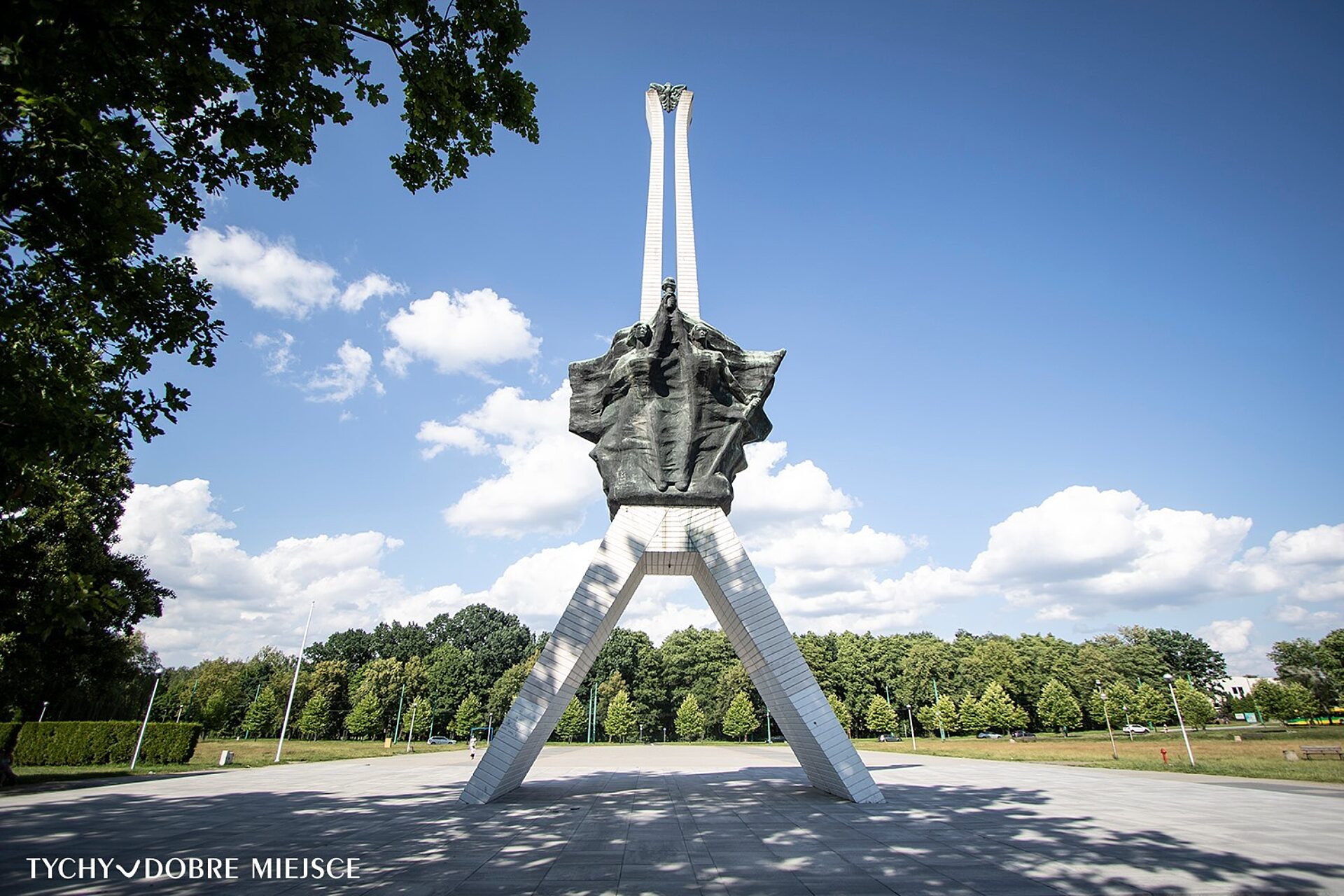 Pomnik walki i pracy w Tychach Pomnik walki i pracy w Tychach