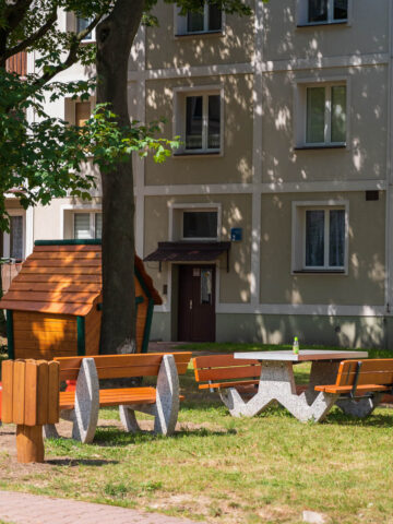 Nowy plac zabaw na osiedlu C w Tychach Nowy plac zabaw na osiedlu C w Tychach